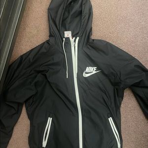 Black Nike Windbreaker